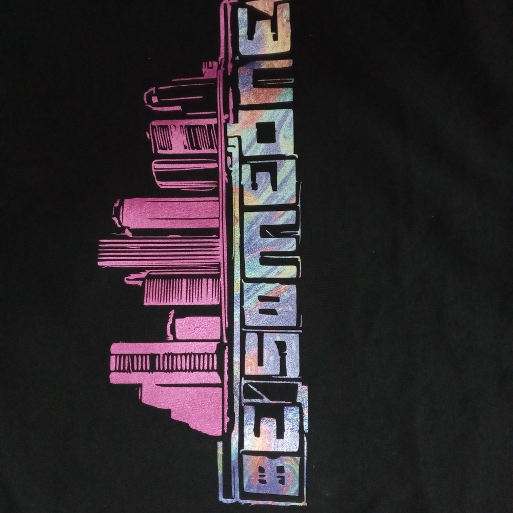 Custom apparel - Picture 16 of 16